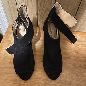 Adrienne Vittadini Black Heeled Boots
